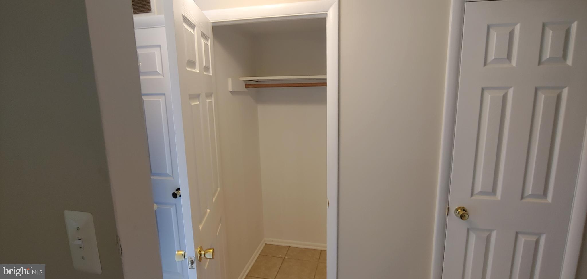 COLONY SQUARE - Residential