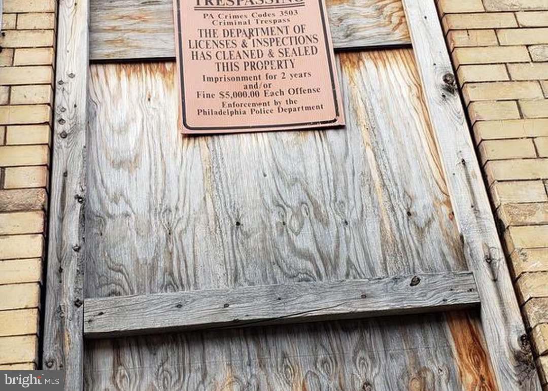 STRAWBERRY MANSION - Residential Income