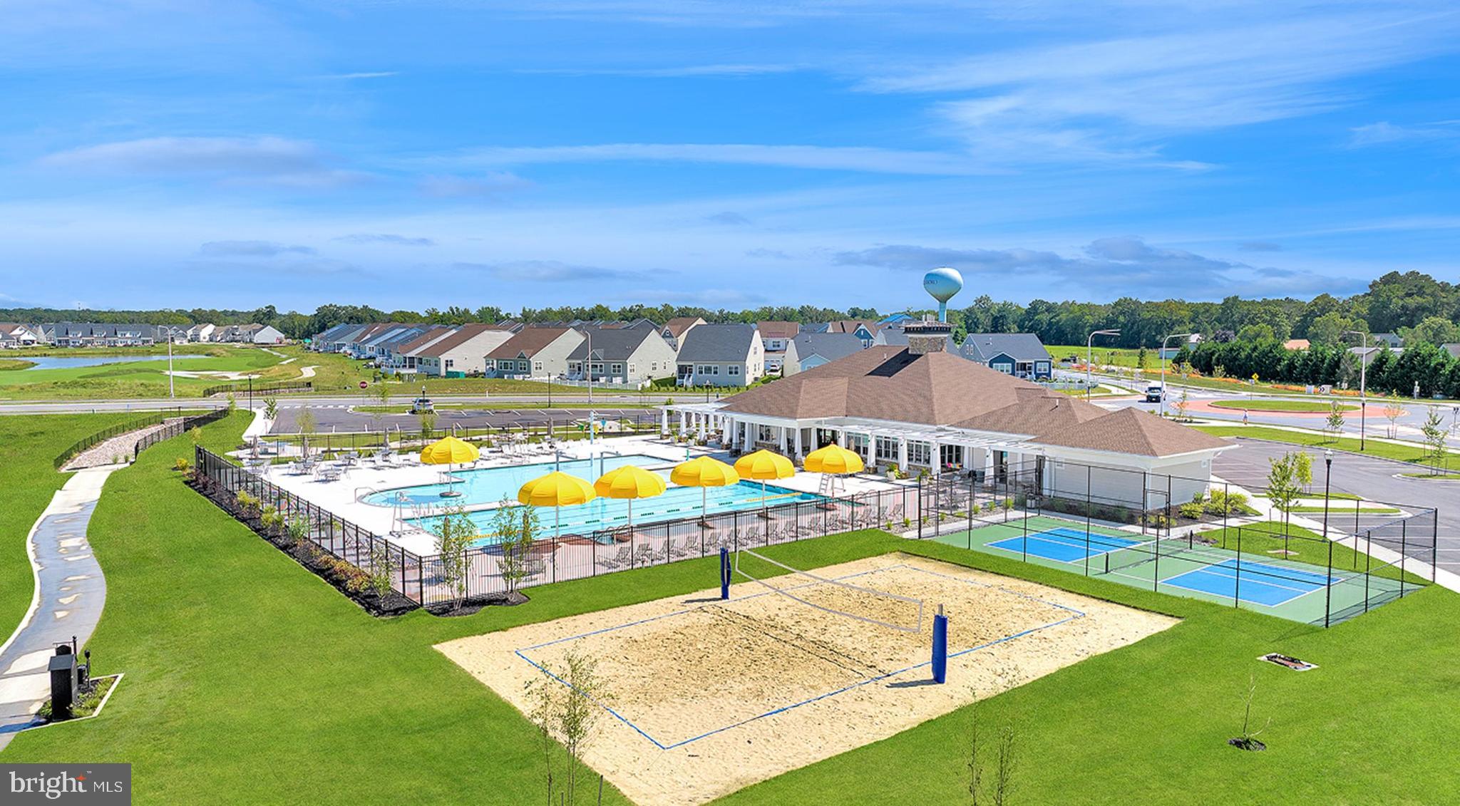 PLANTATION LAKES - Residential