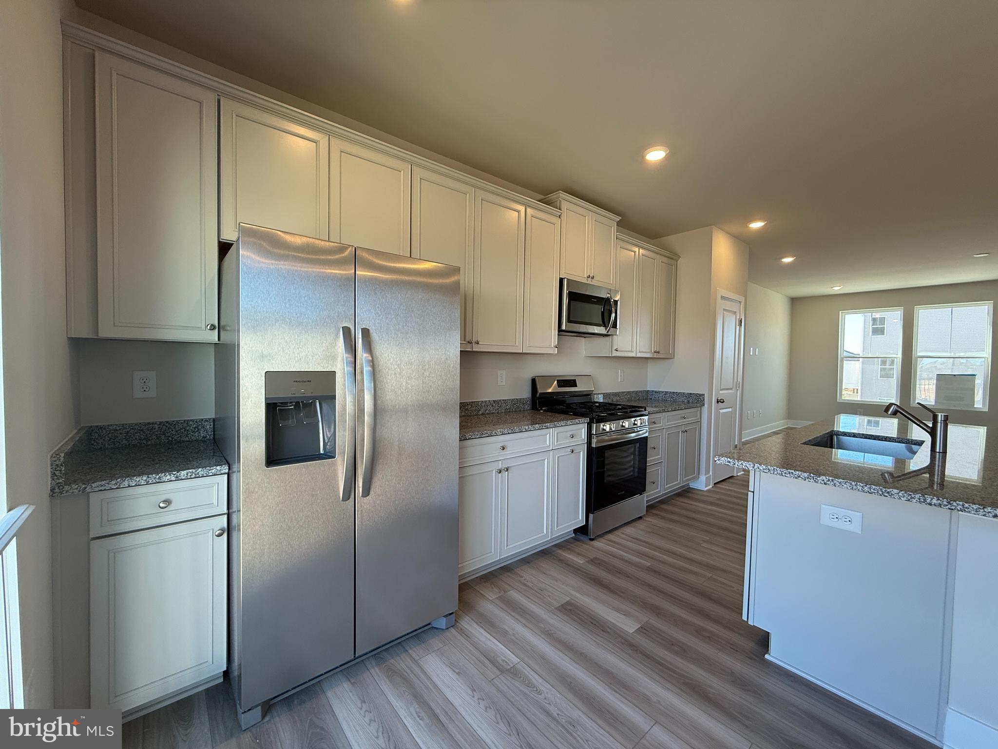 PLANTATION LAKES - Residential