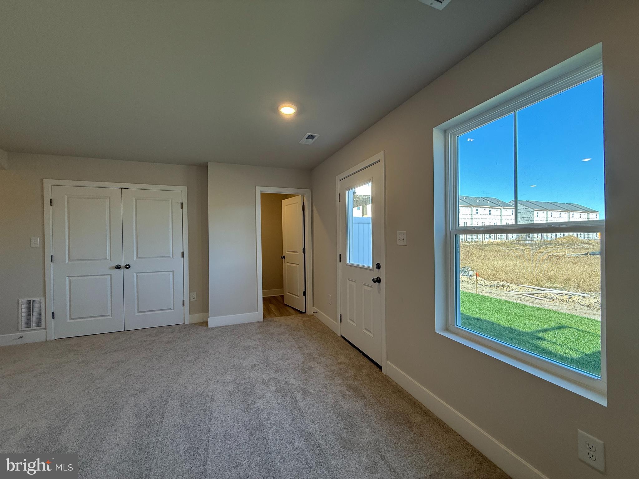 PLANTATION LAKES - Residential