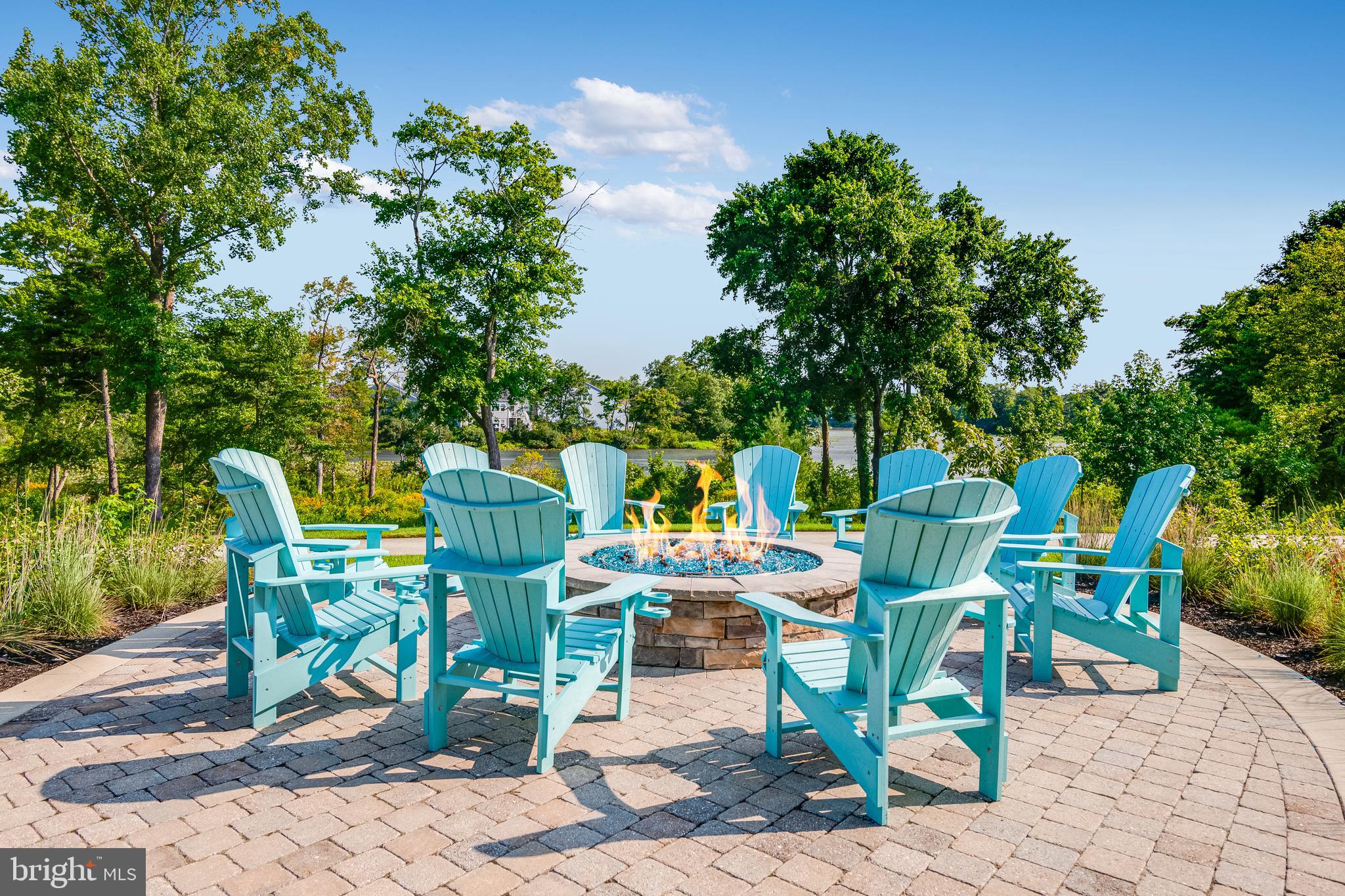 PLANTATION LAKES - Residential