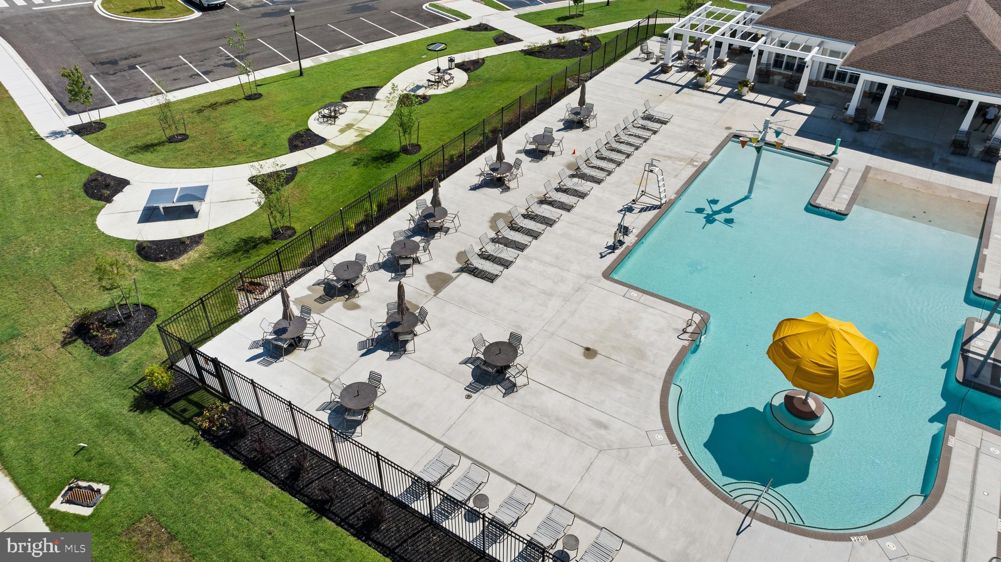 PLANTATION LAKES - Residential