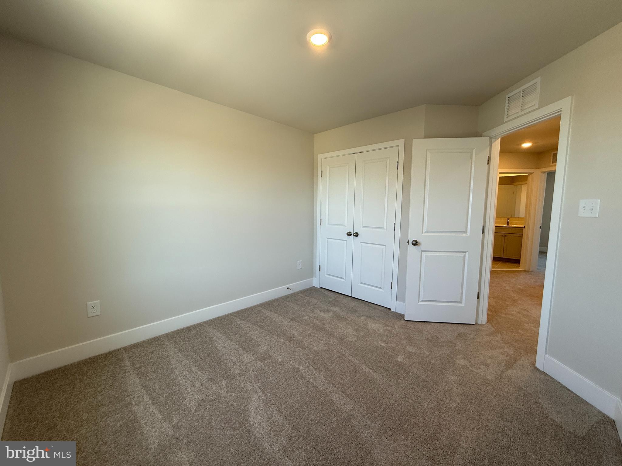 PLANTATION LAKES - Residential