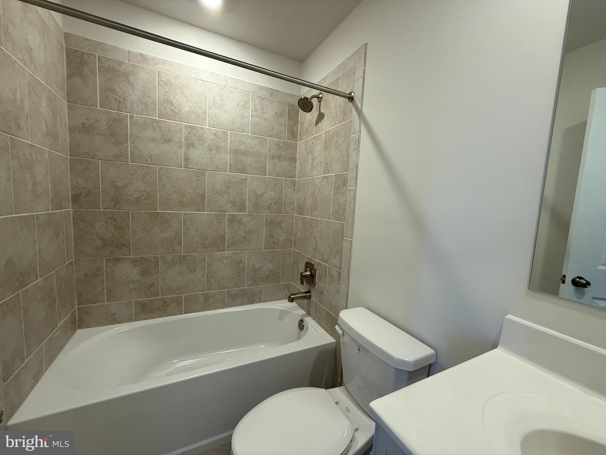 PLANTATION LAKES - Residential