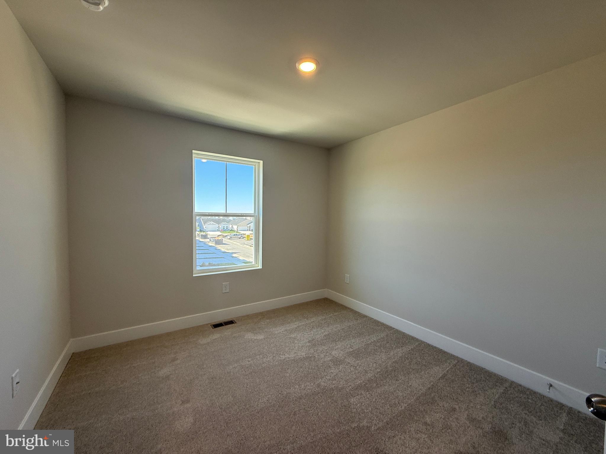 PLANTATION LAKES - Residential