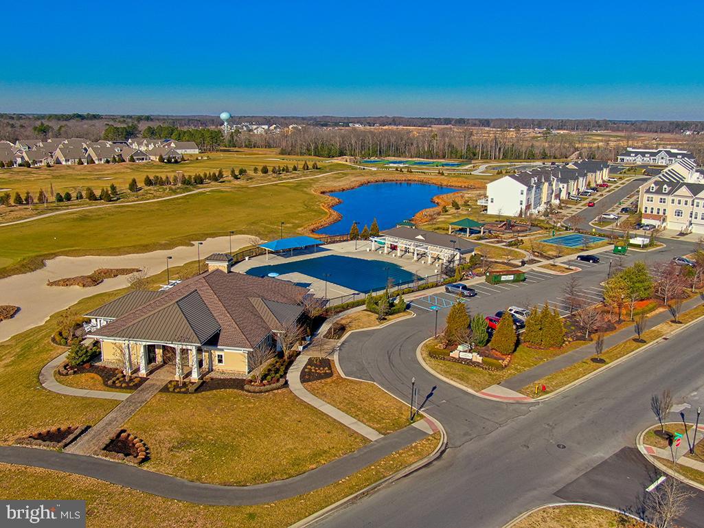 PLANTATION LAKES - Residential