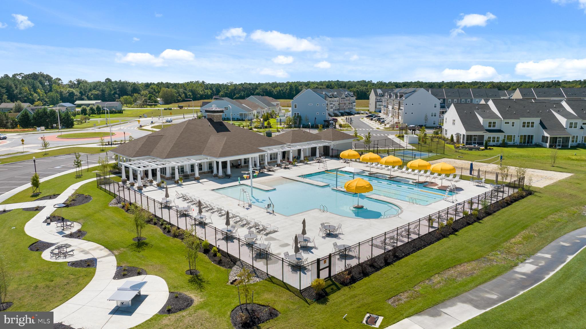 PLANTATION LAKES - Residential