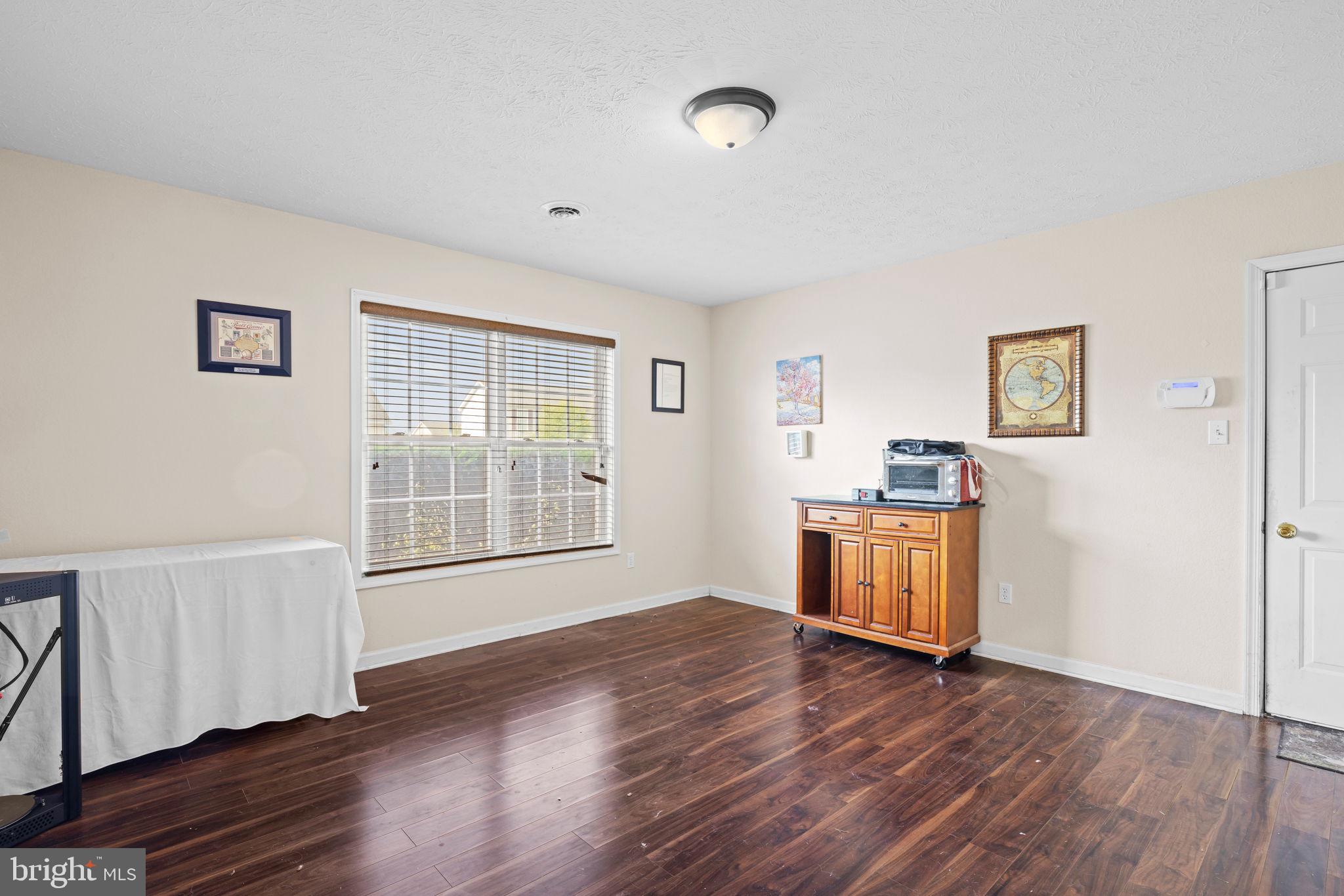 ELIZABETH STATION - Residential