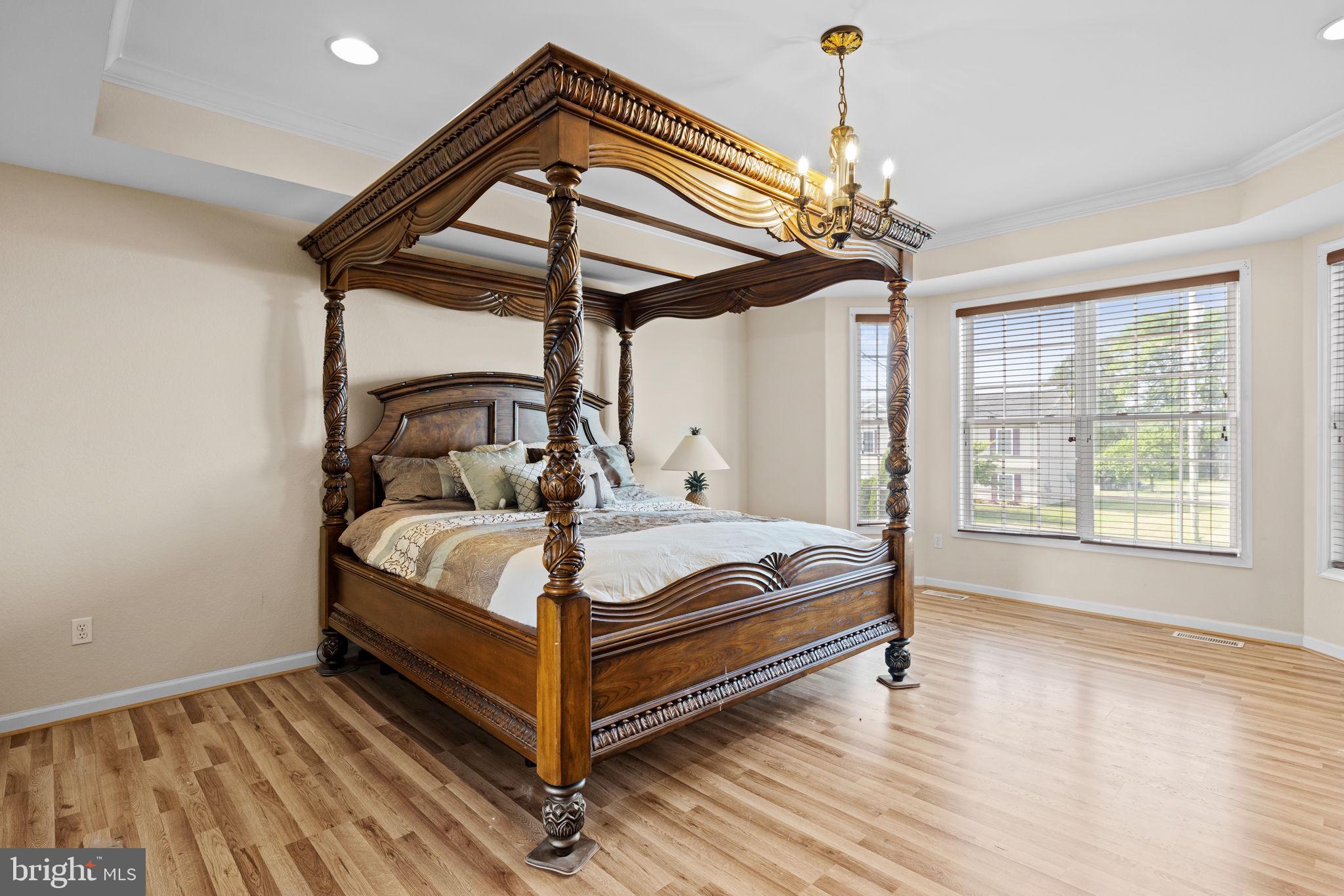 ELIZABETH STATION - Residential