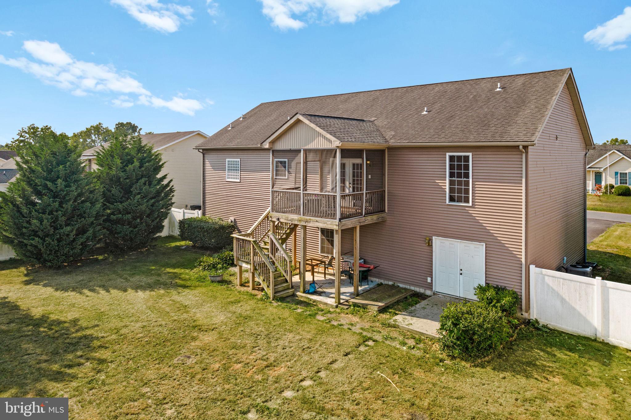 ELIZABETH STATION - Residential