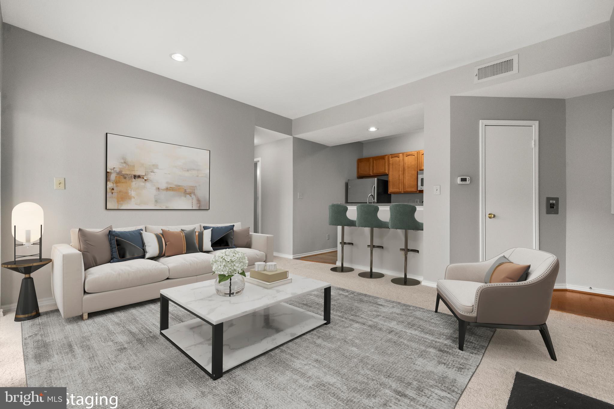 PENDERBROOK SQUARE CONDOMINIUMS - Residential