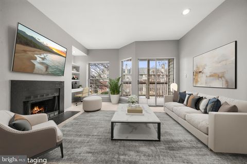 3916 PENDERVIEW DRIVE 425 FAIRFAX VA 22033