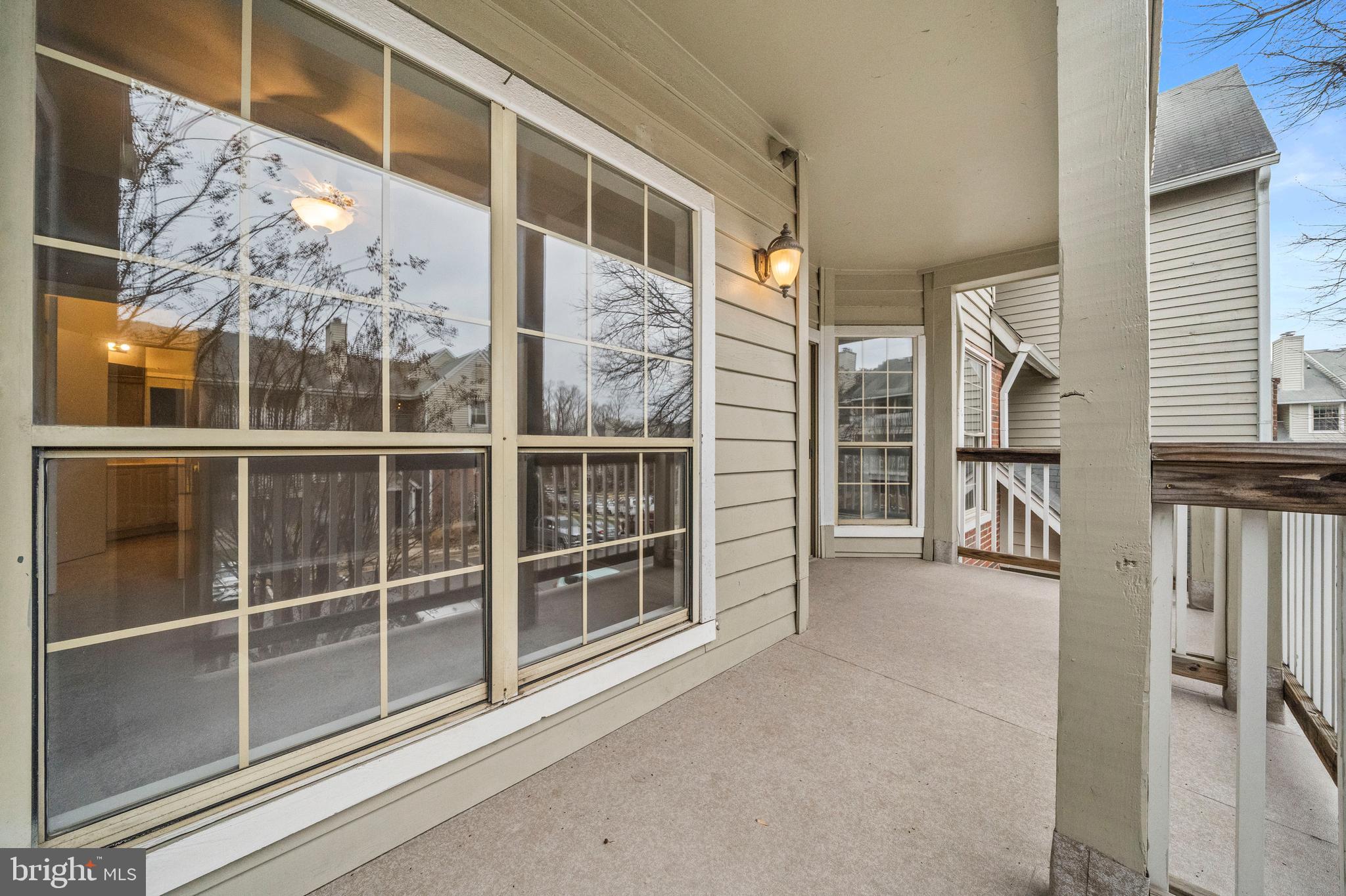 PENDERBROOK SQUARE CONDOMINIUMS - Residential