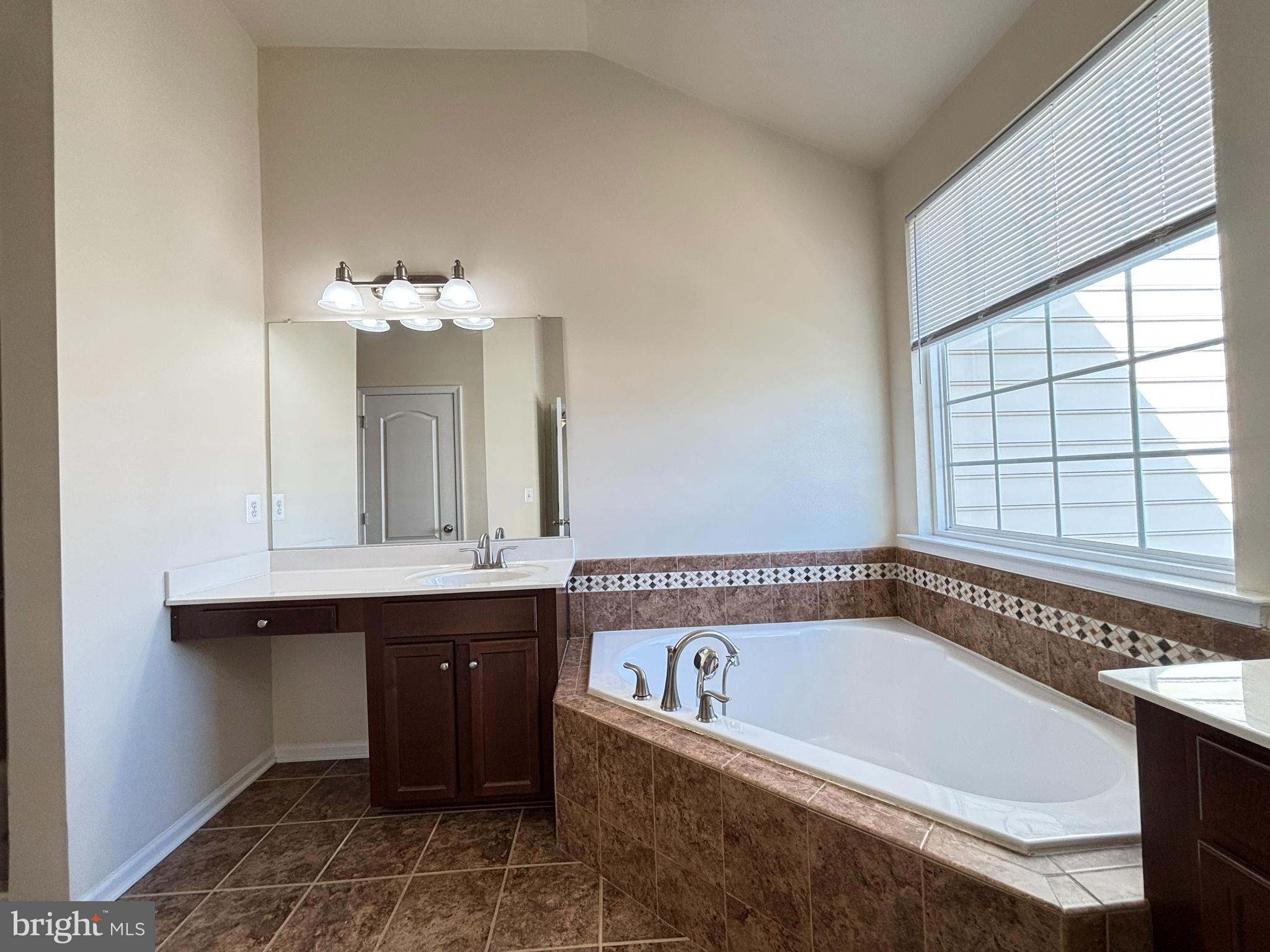 COLONIAL FORGE - Residential Lease