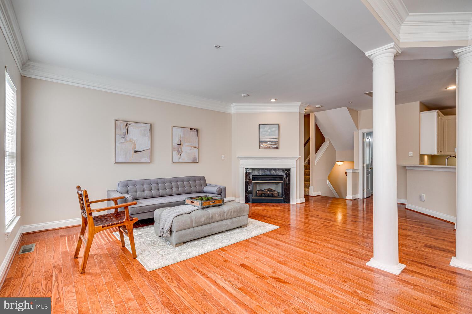 5075 MINDA COURT