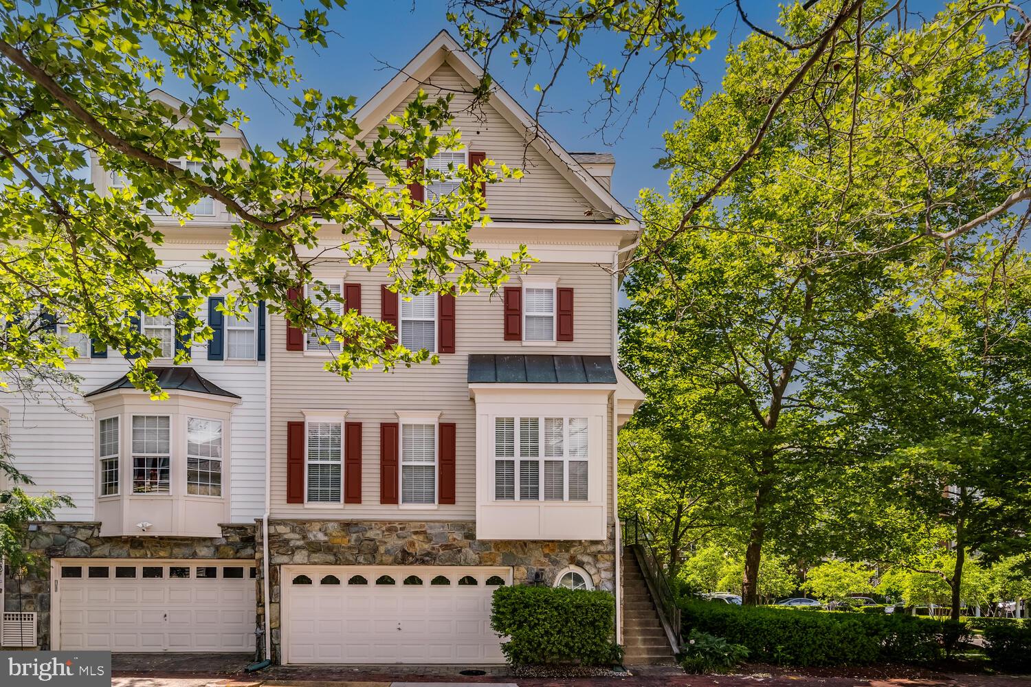 5075 MINDA COURT