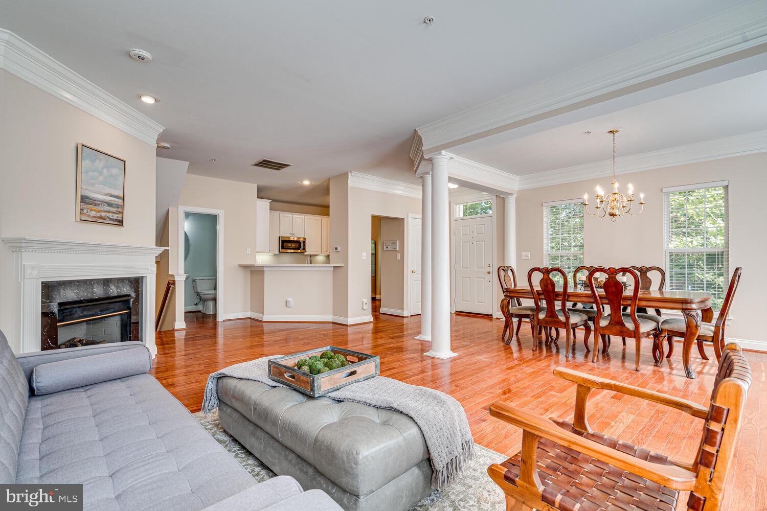 5075 MINDA COURT