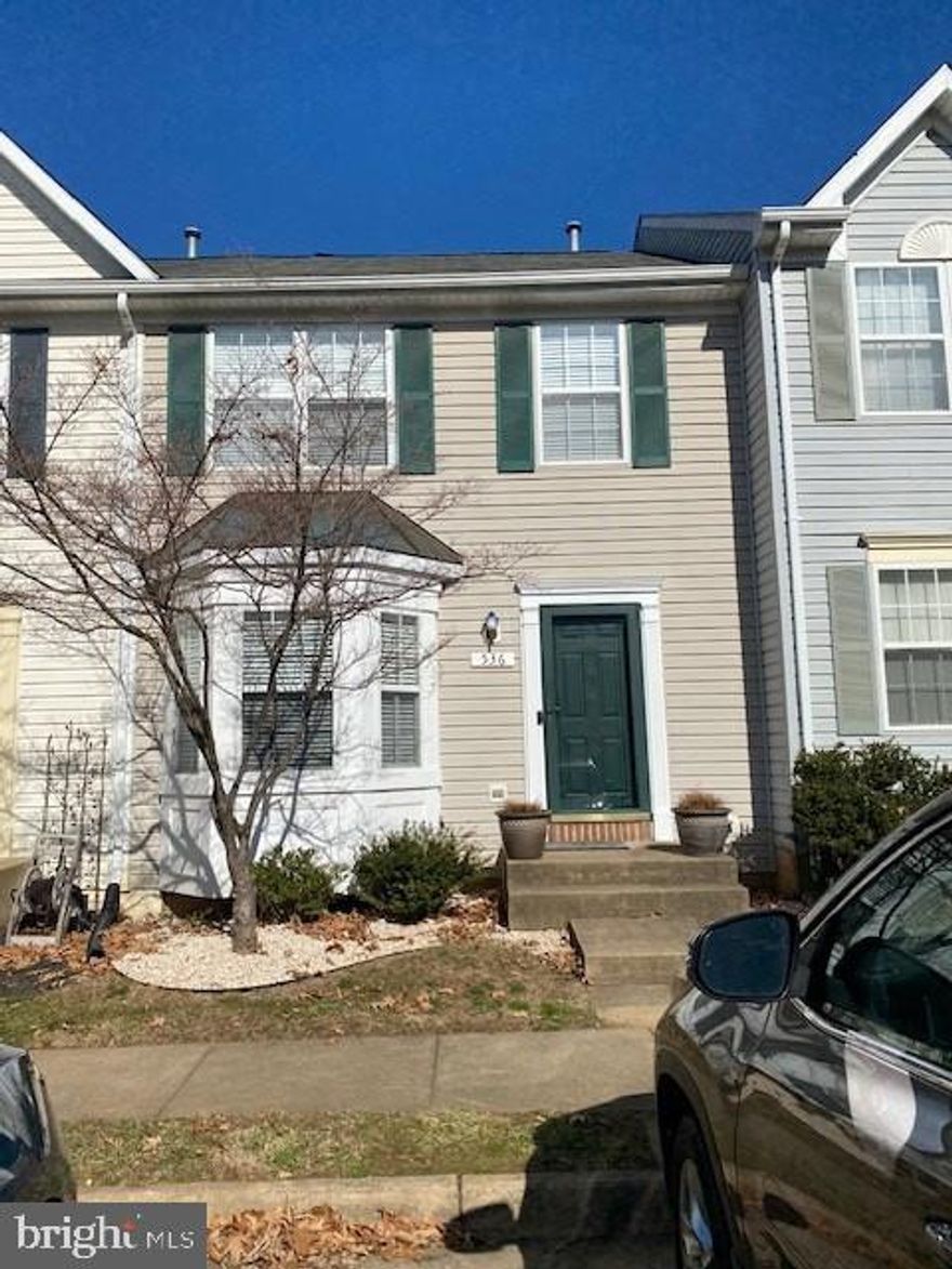 Great 3 BRs, 2 1/2 baths, home with large eat-in kitchen with S/S appliances, granite counters, oak cabinets, pantry closet, the deck has a built in area. Hardwood floors in LR, bay window, Primary bedroom has 2 walk-in closets, two other bedrooms with full hall bathroom, fully finished basement, rec room, den, half bath, gas fireplace, fenced private w/ patio. 2 assigned parking