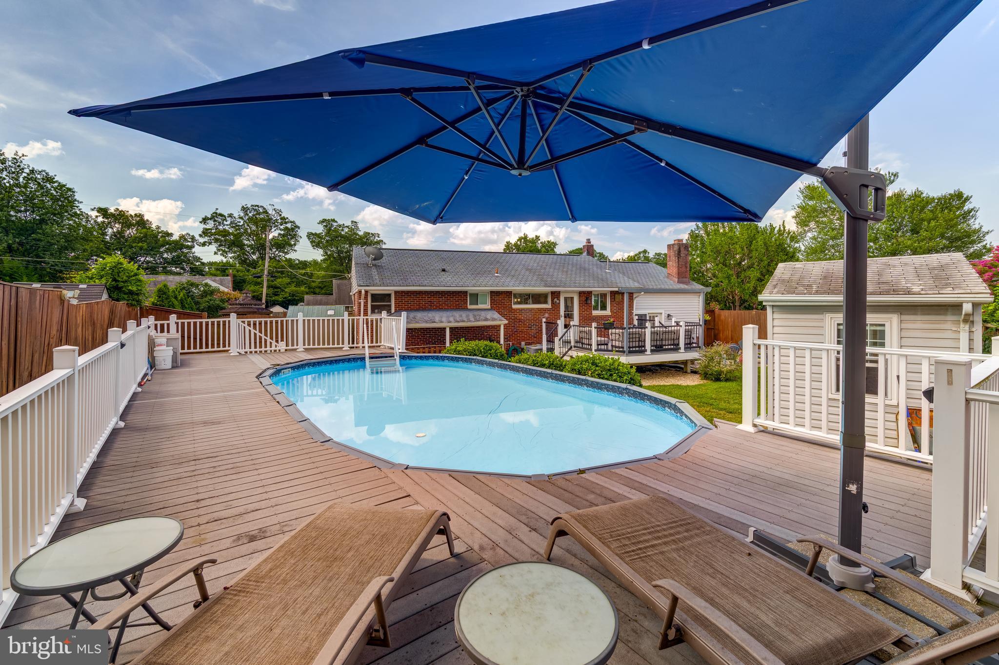 LYNBROOK - Residential