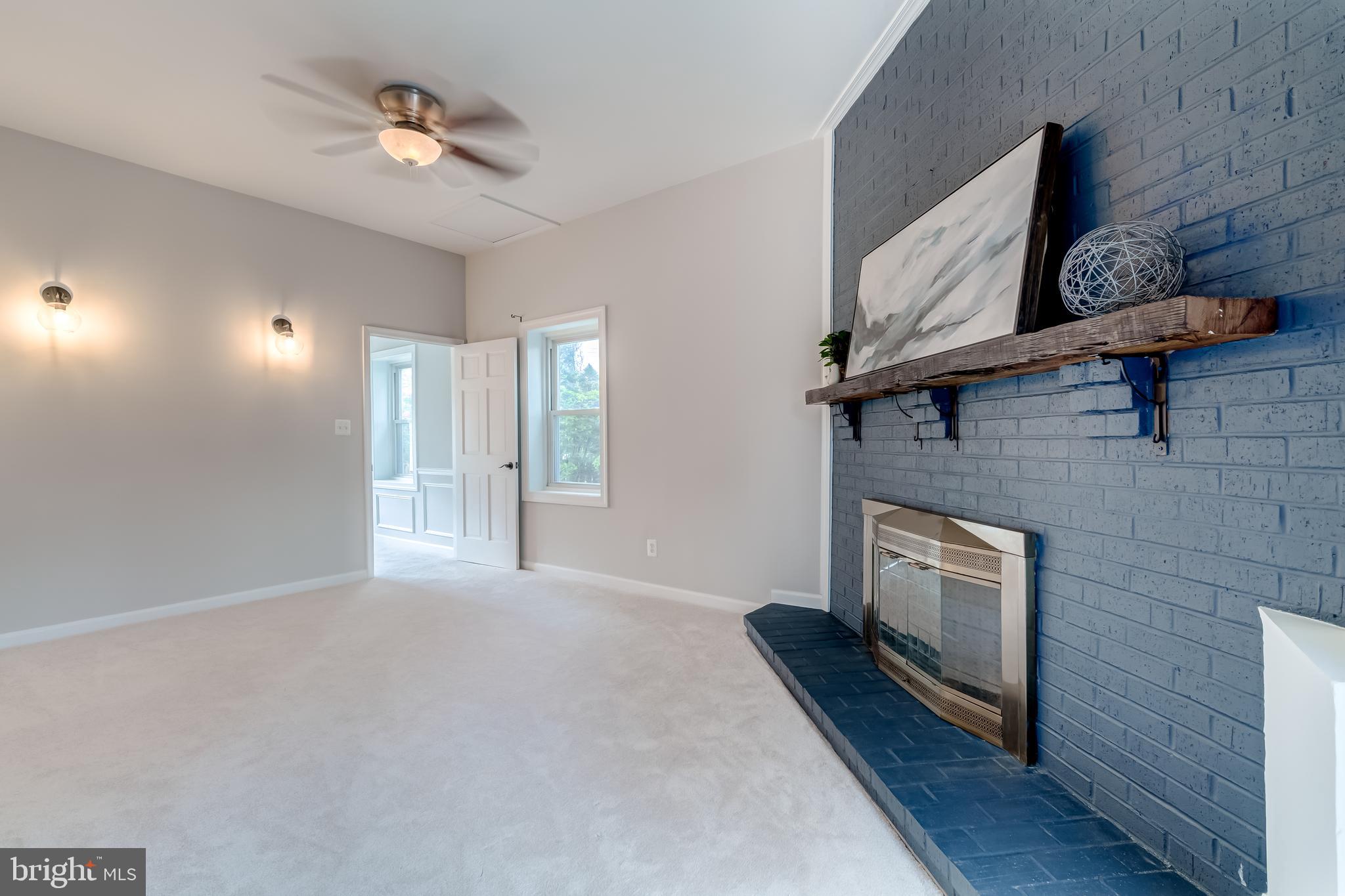 LYNBROOK - Residential