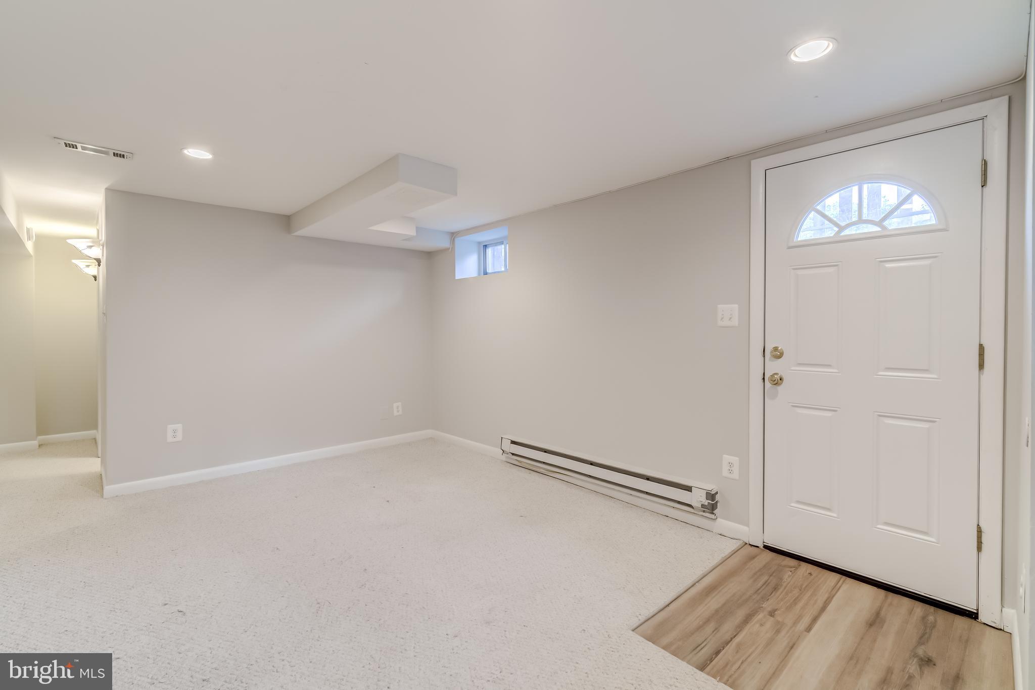 LYNBROOK - Residential