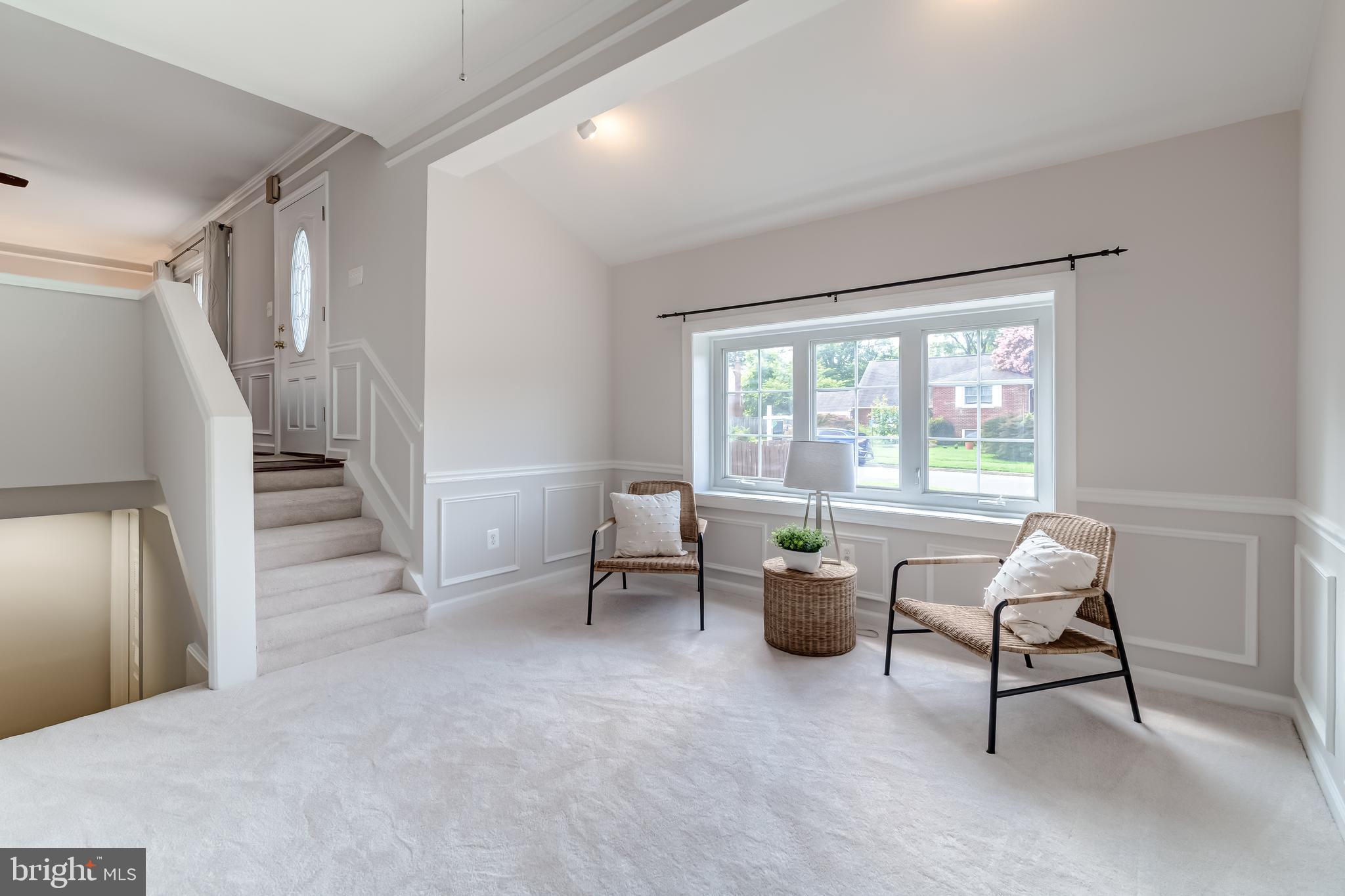 LYNBROOK - Residential