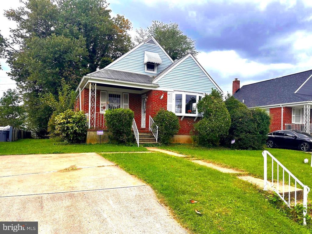 Photo of 6515 Hazelwood Court, BALTIMORE, MD 21237 (MLS # MDBC2142590)