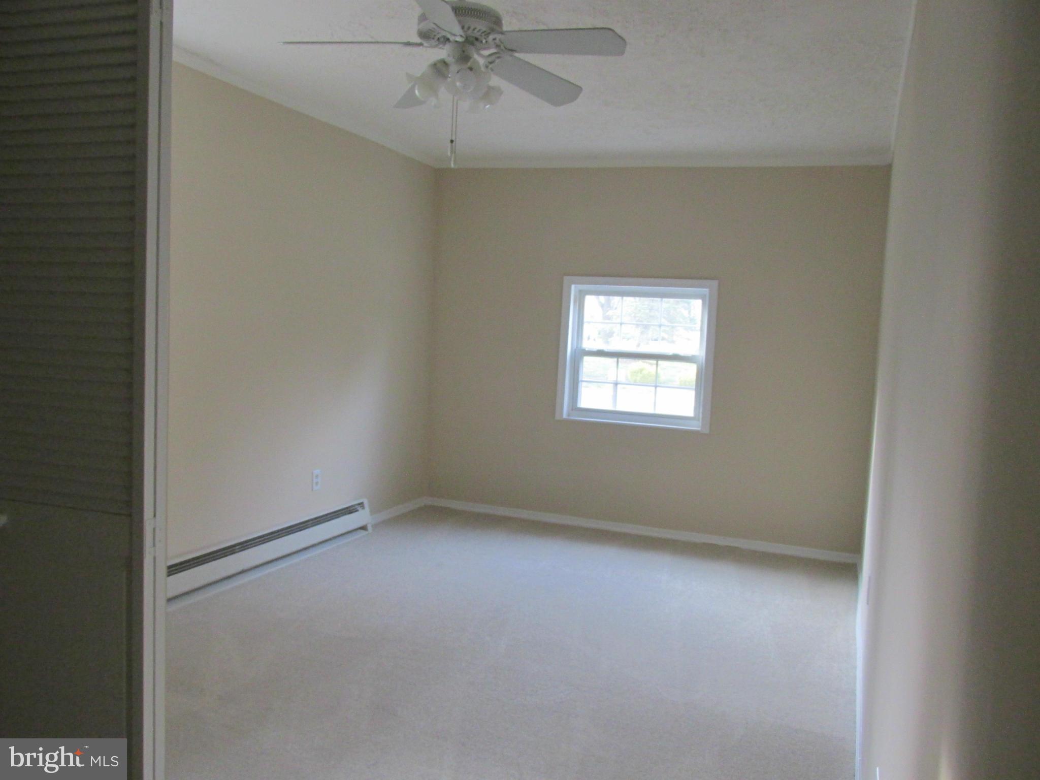 HUNTERS POINTE - Residential