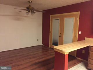 HUNTERS POINTE - Residential