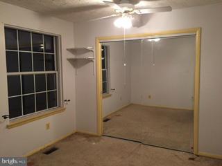 HUNTERS POINTE - Residential