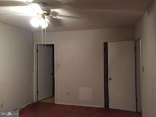 HUNTERS POINTE - Residential