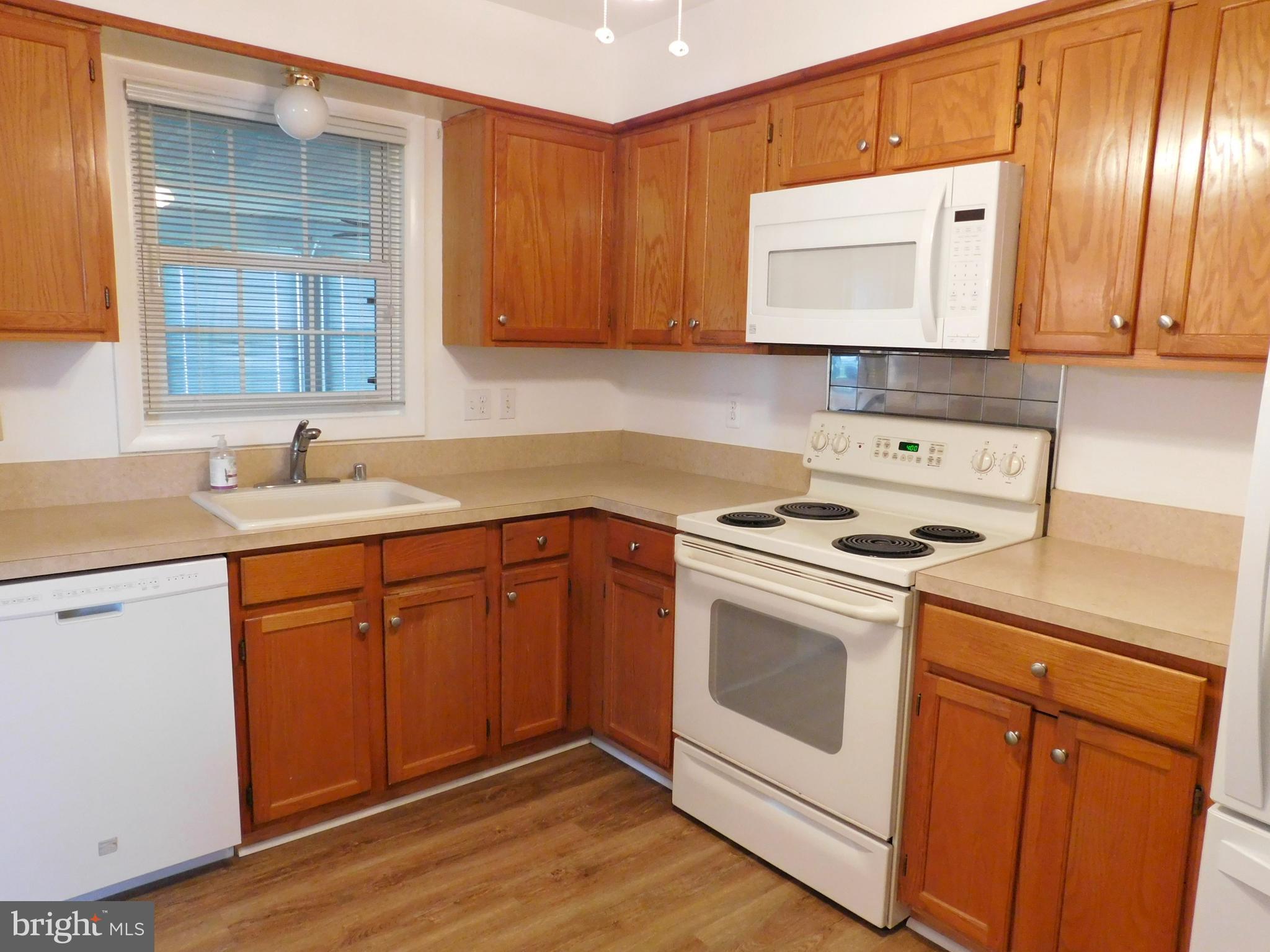 CRESTWOOD VILLAGE - Residential