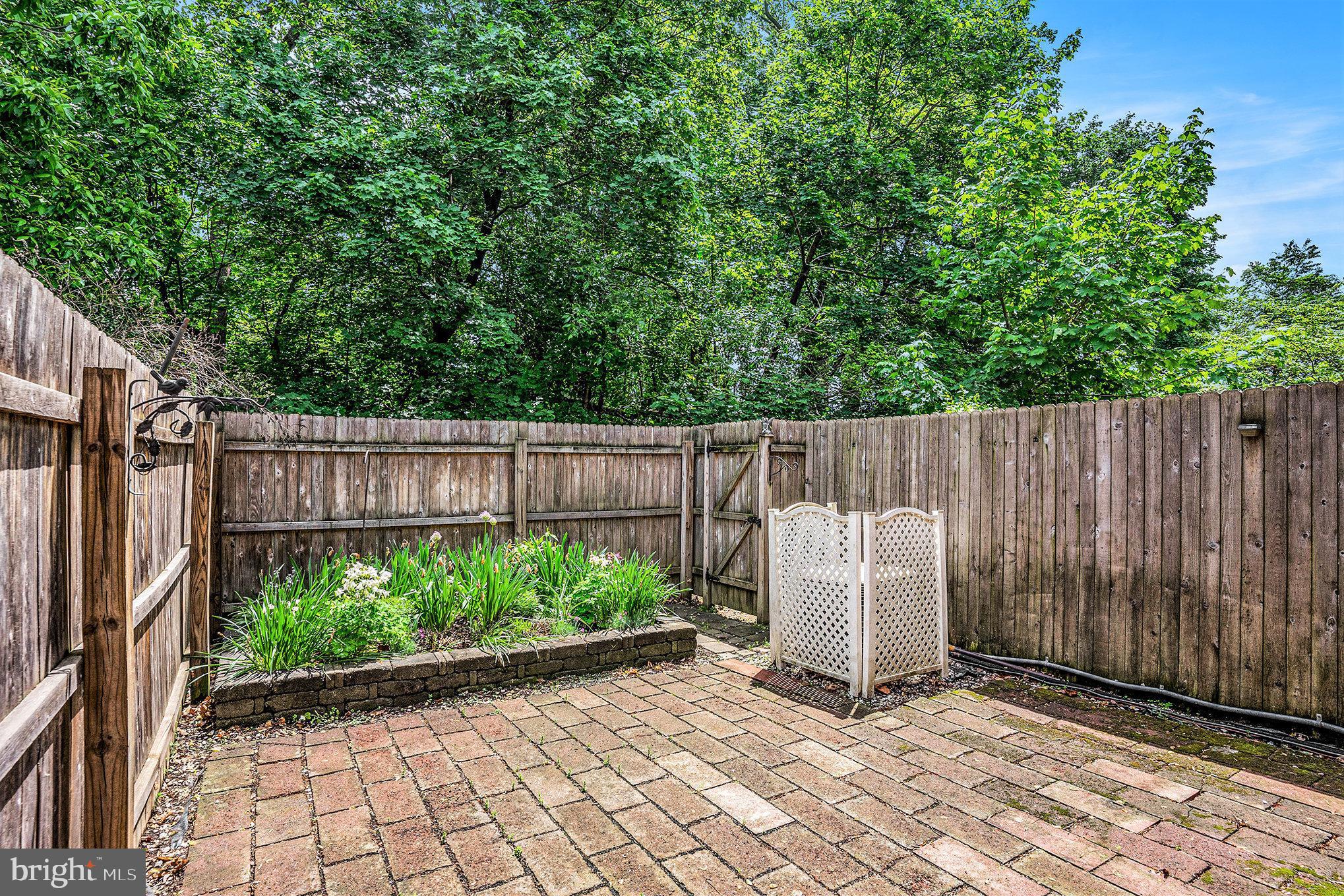 GEORGETOWN OF PHIL - Residential