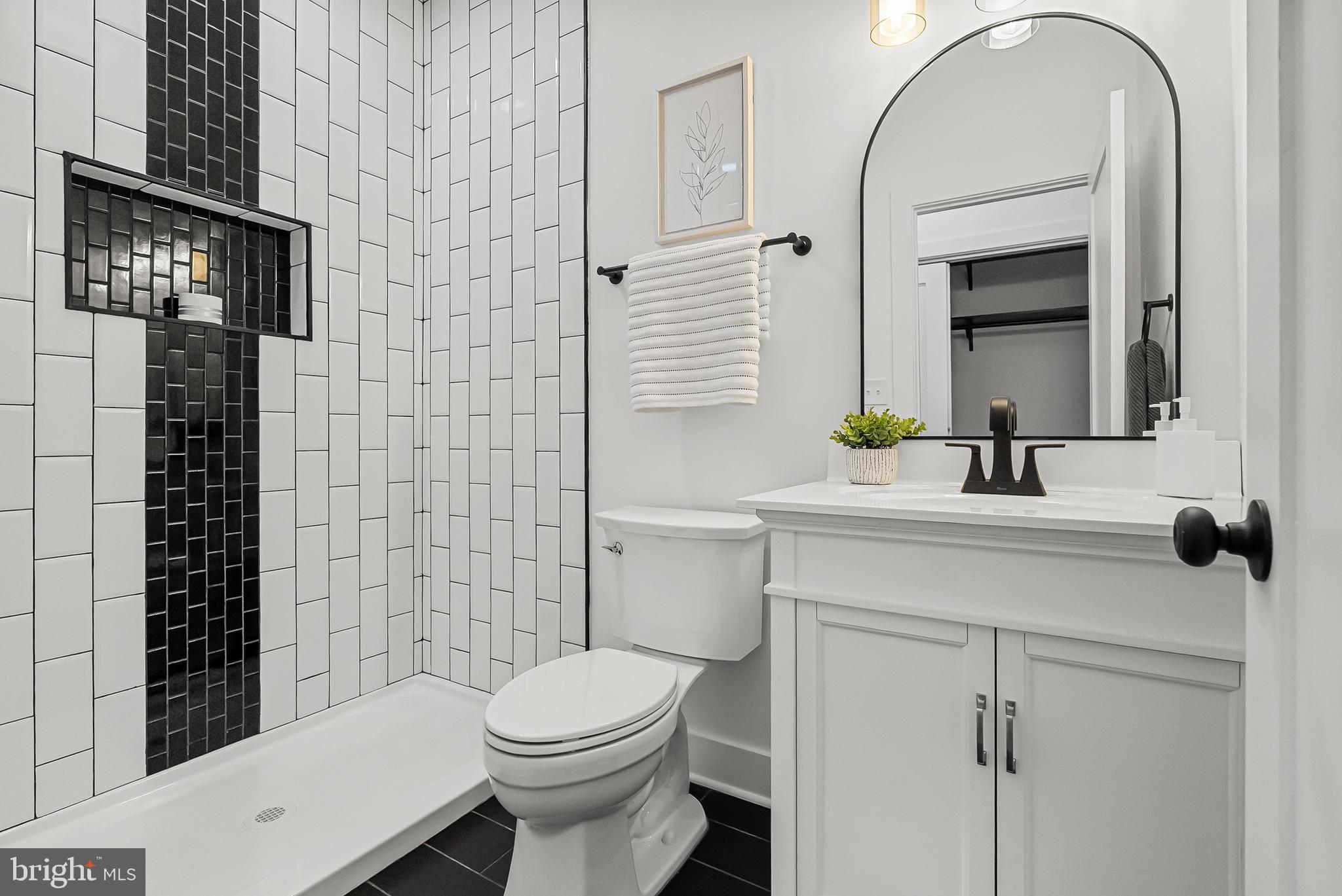 BROADWAY EAST - Residential