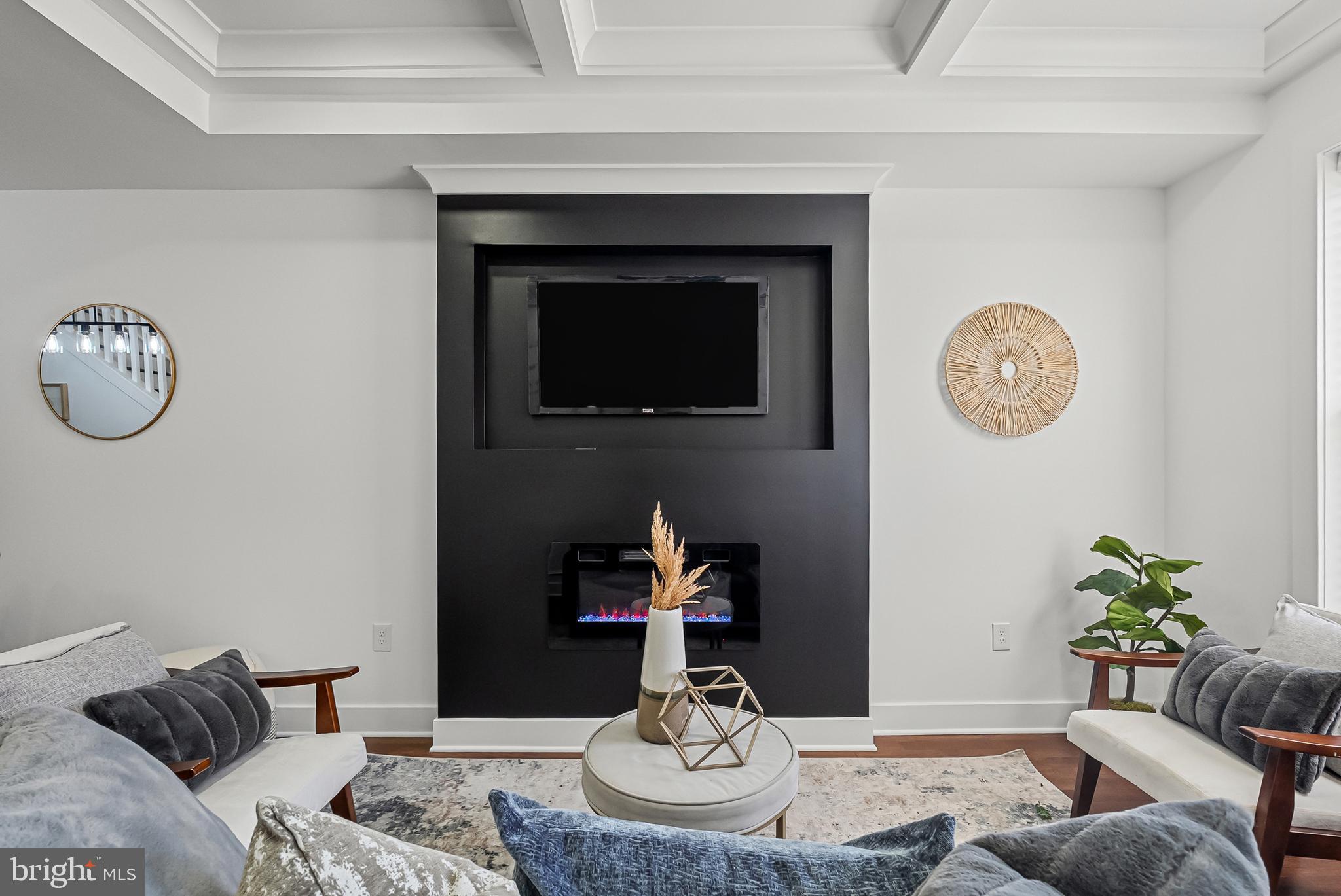 BROADWAY EAST - Residential