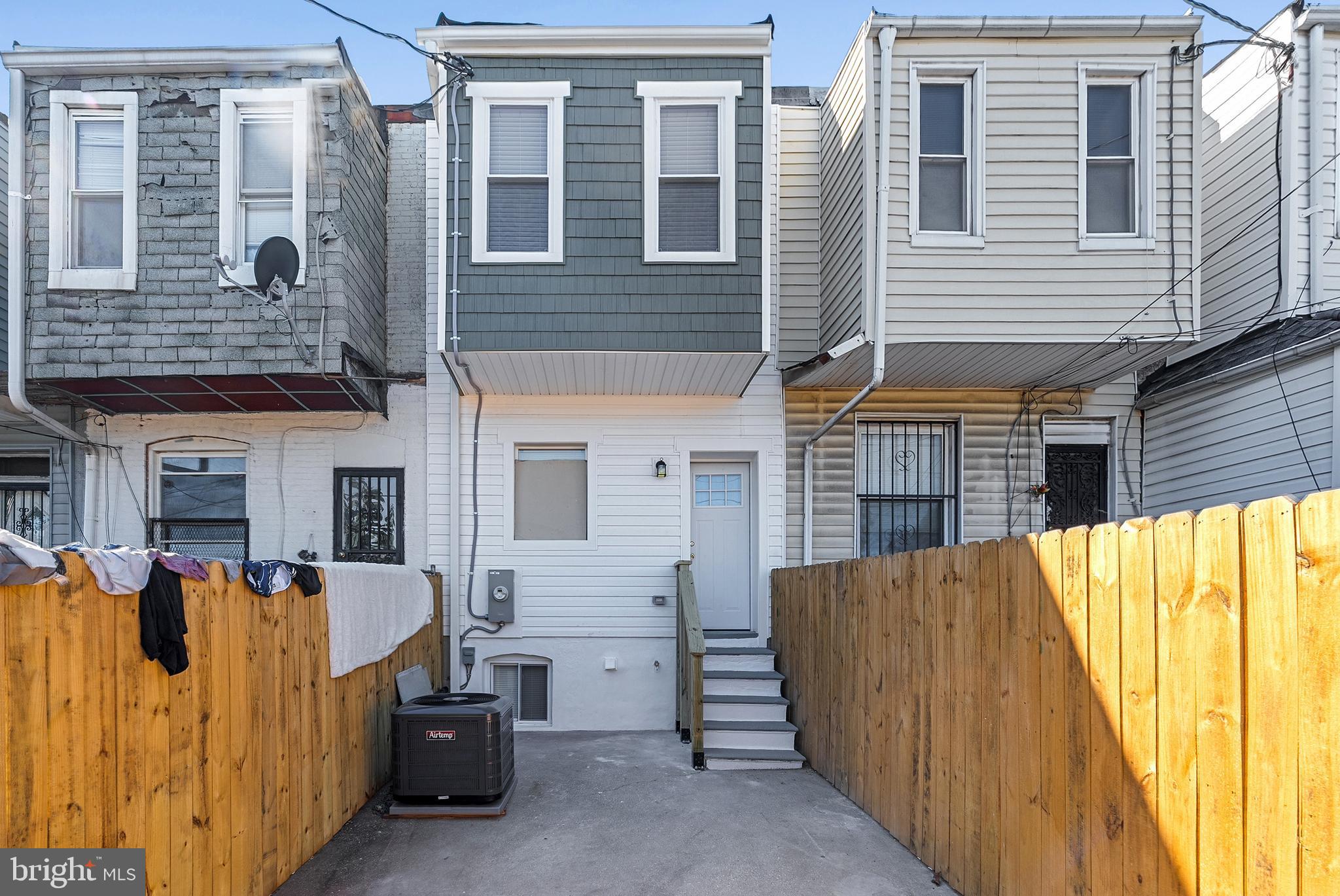 BROADWAY EAST - Residential