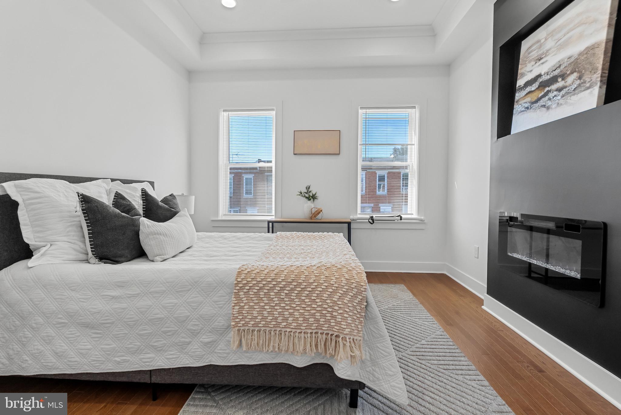 BROADWAY EAST - Residential