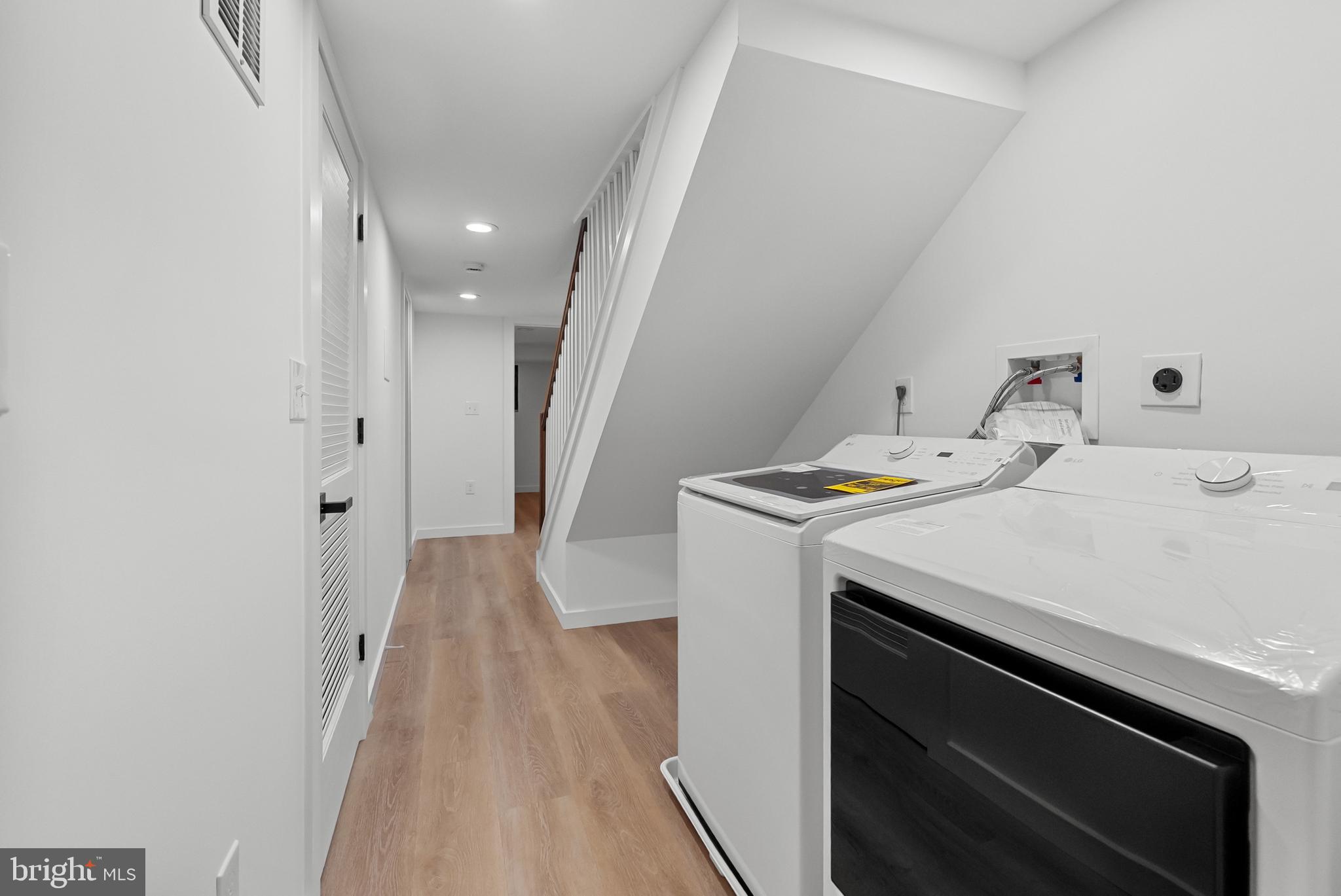 BROADWAY EAST - Residential