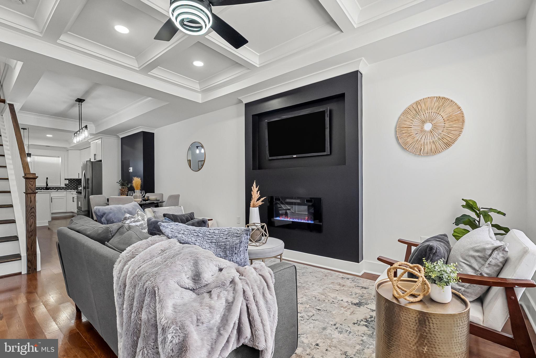 BROADWAY EAST - Residential