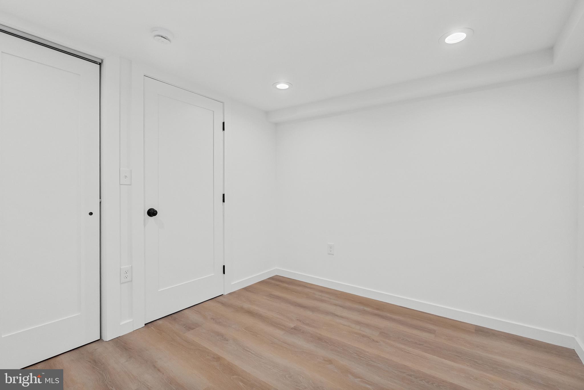 BROADWAY EAST - Residential