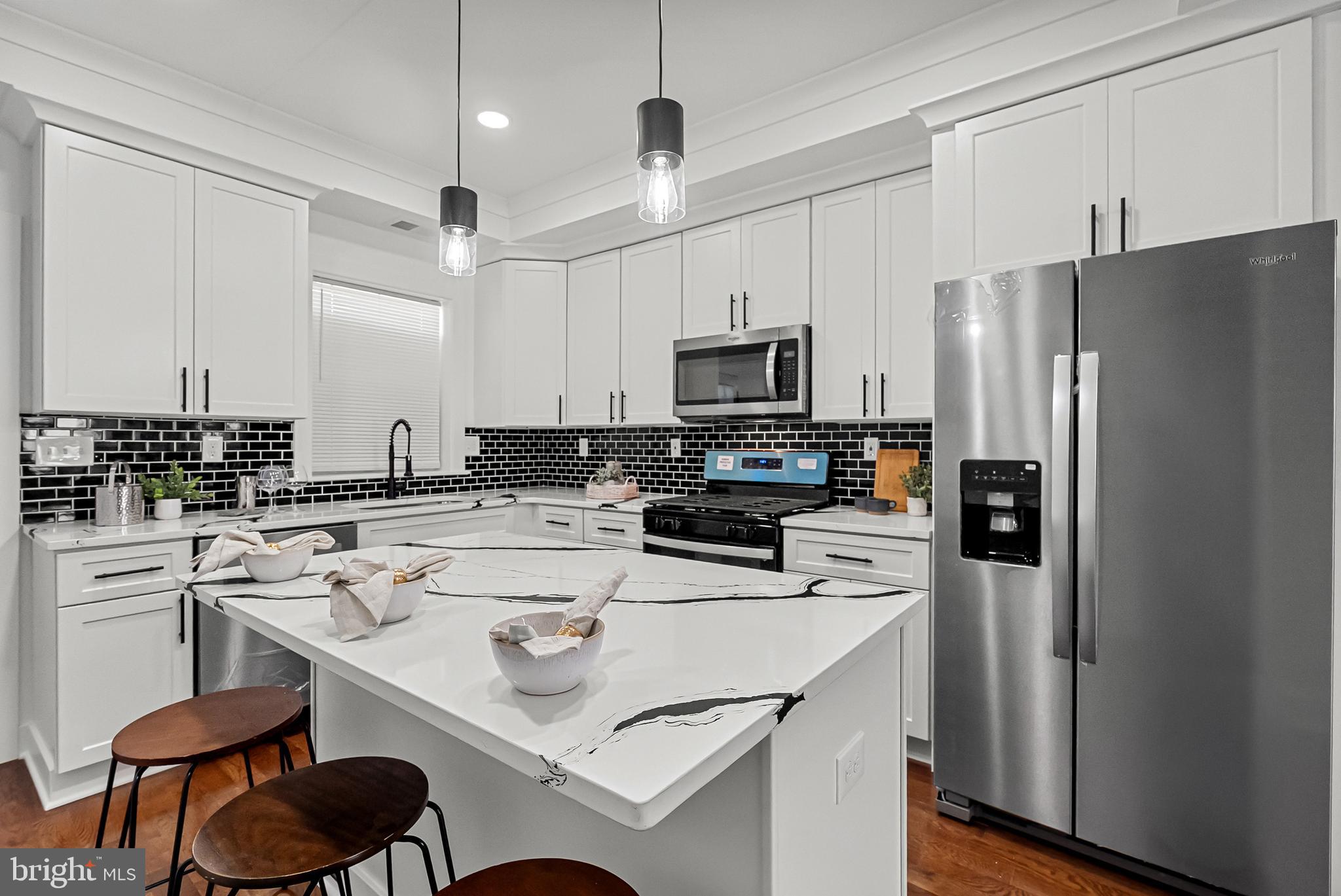 BROADWAY EAST - Residential