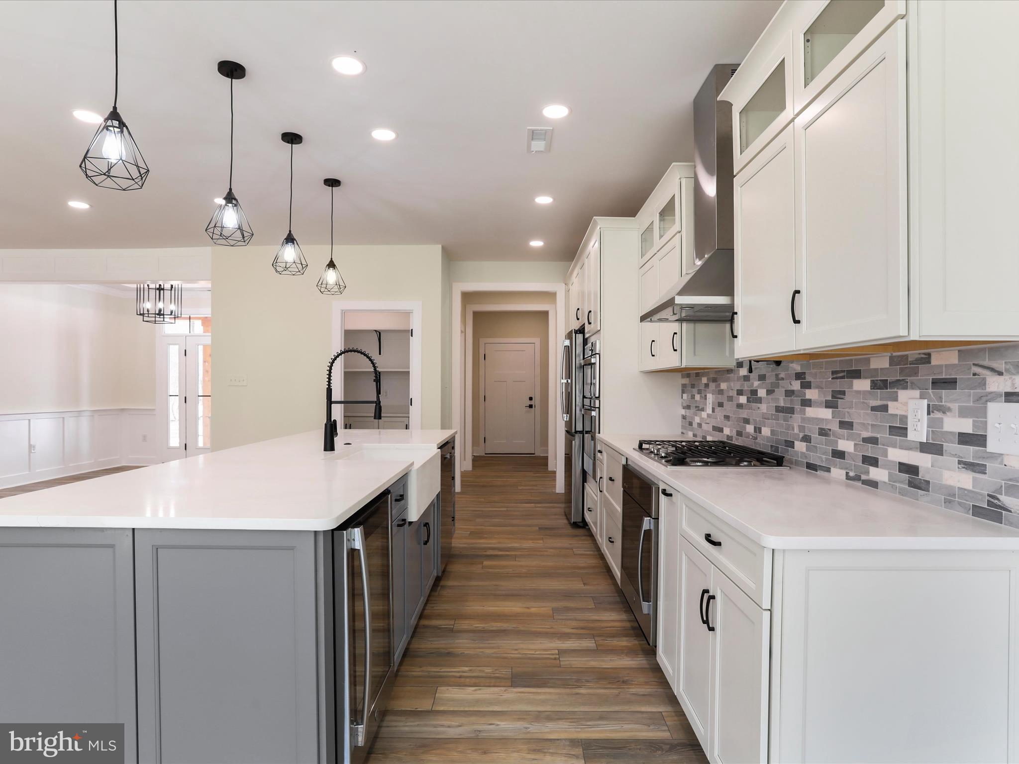 CROSSINGS ON THE POTOMAC - Residential