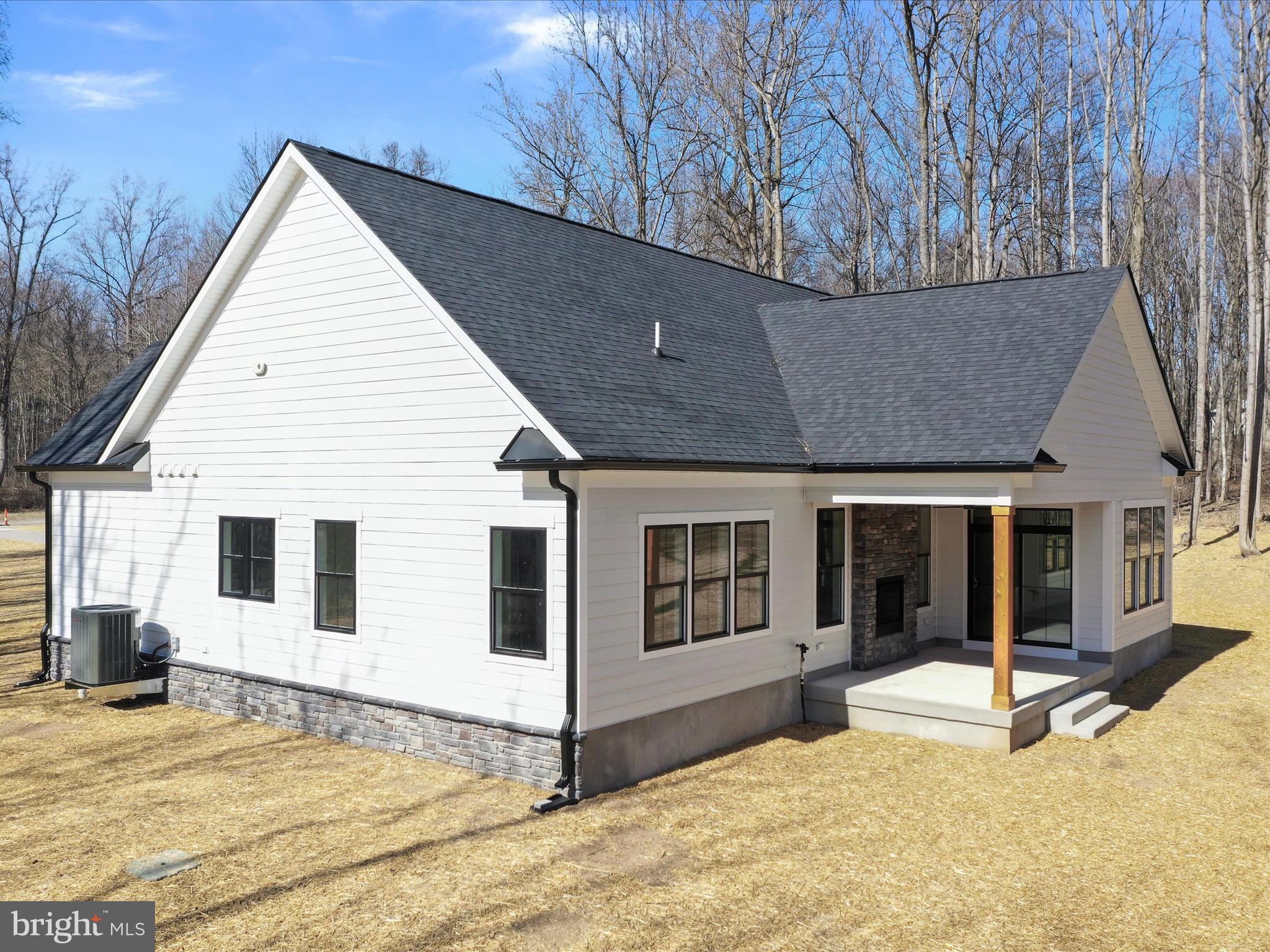 CROSSINGS ON THE POTOMAC - Residential