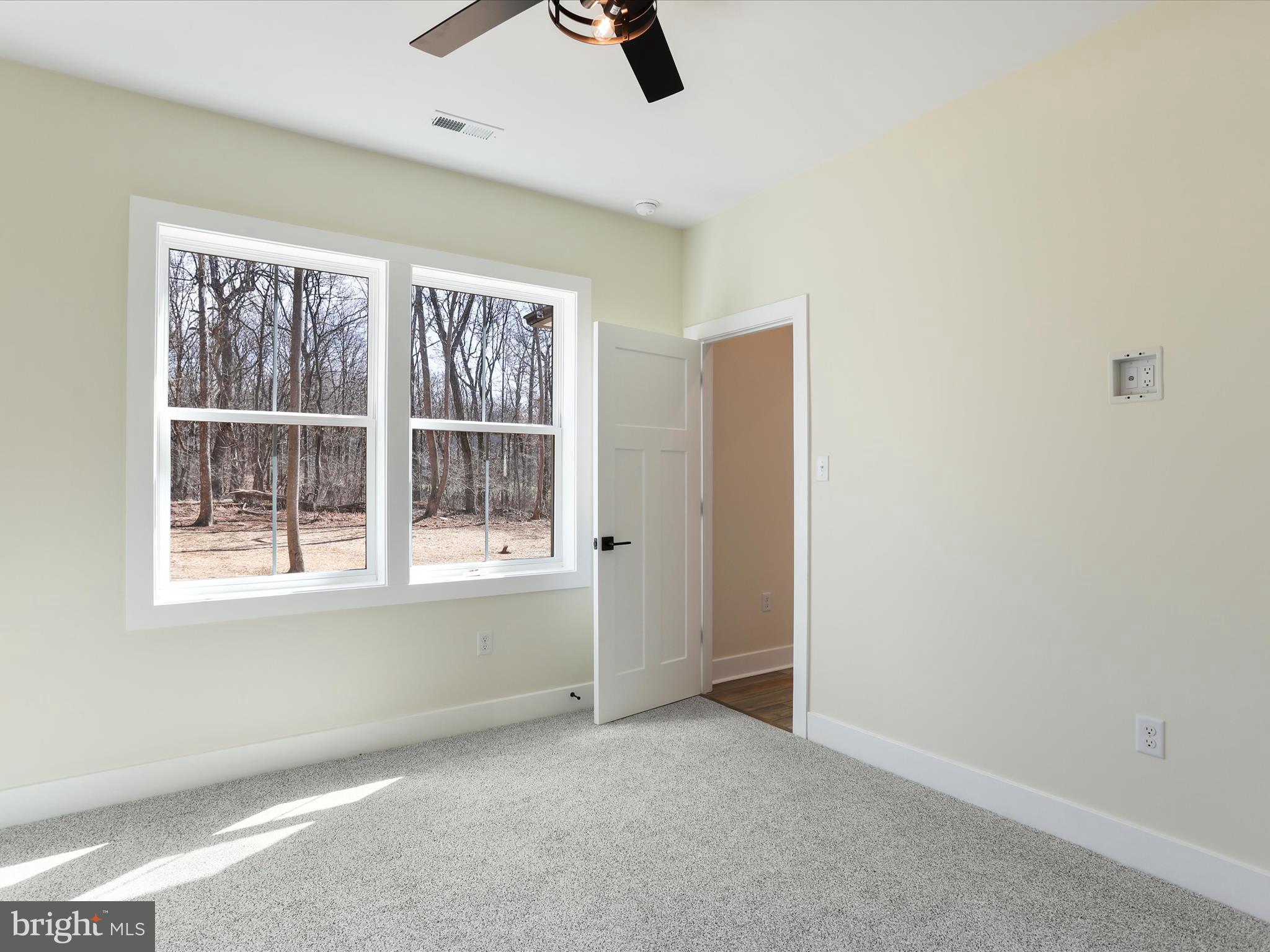 CROSSINGS ON THE POTOMAC - Residential