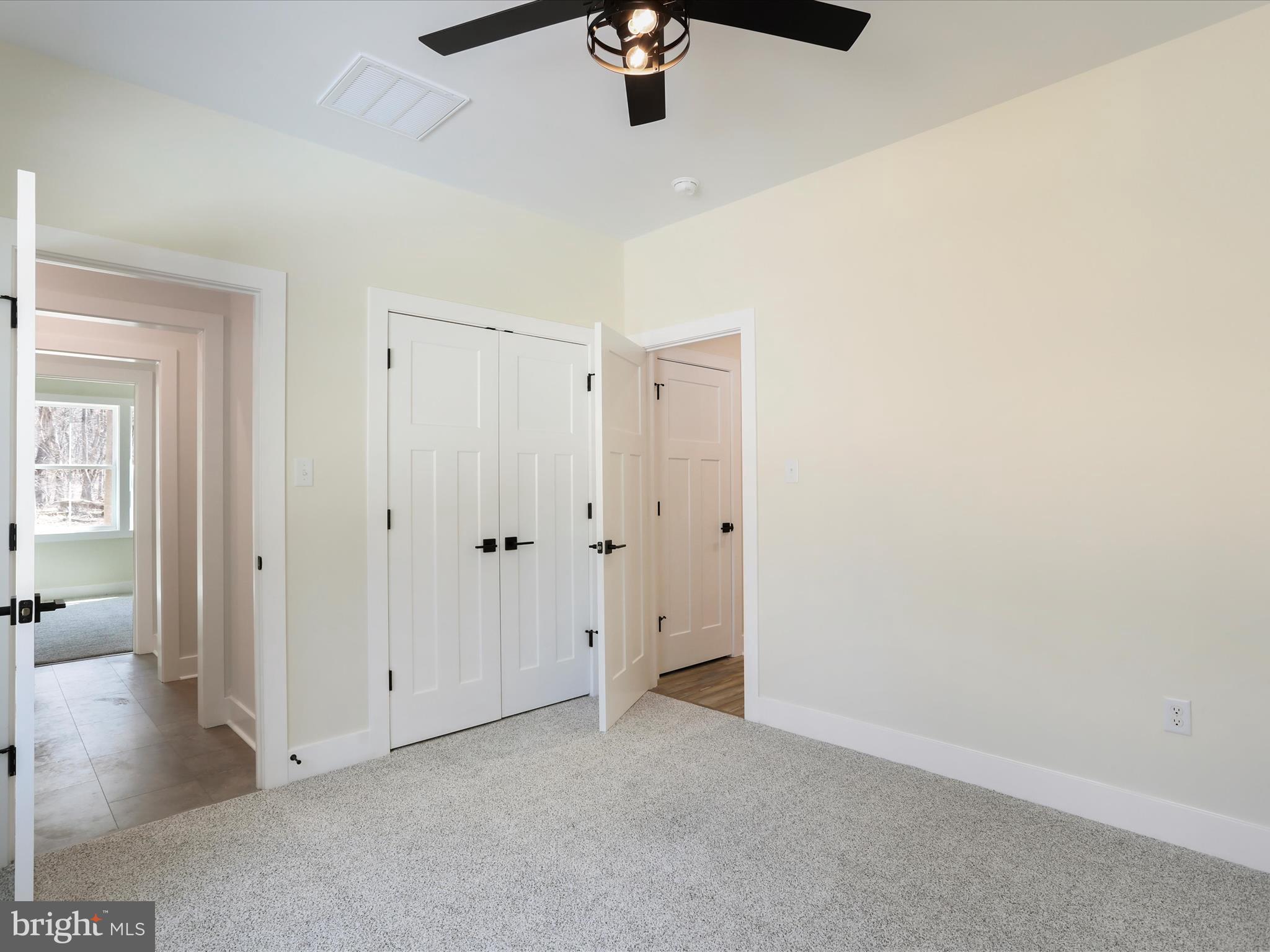 CROSSINGS ON THE POTOMAC - Residential