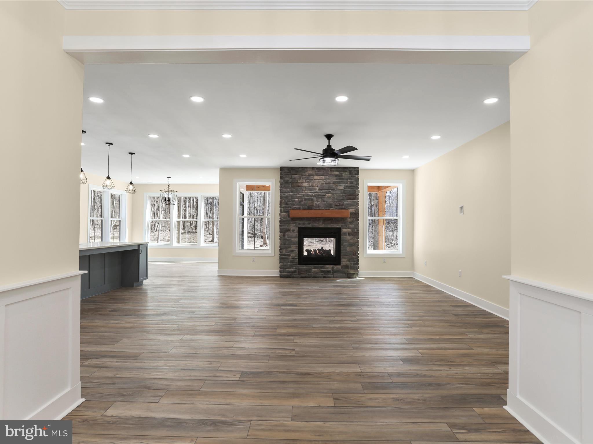 CROSSINGS ON THE POTOMAC - Residential