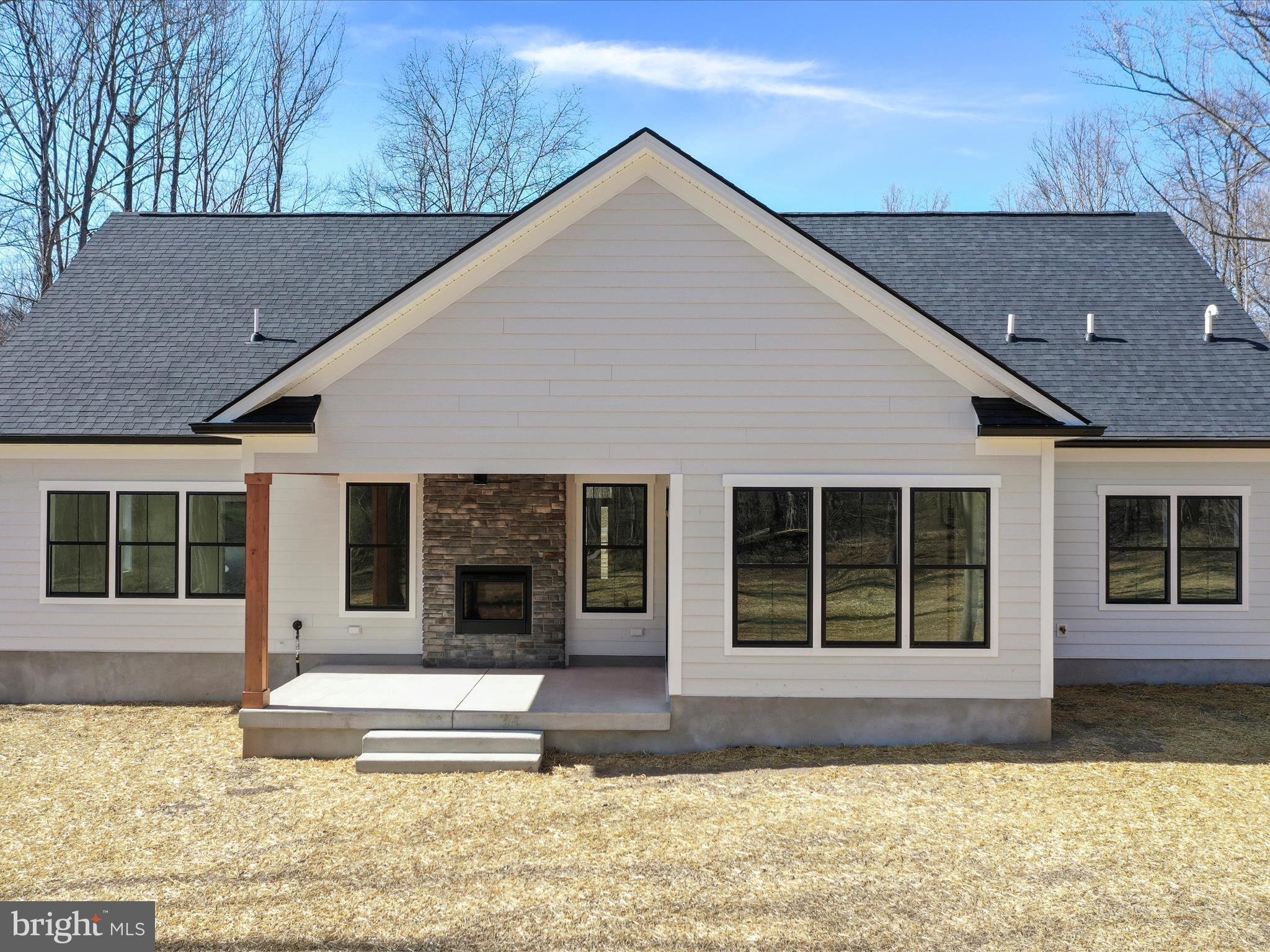 CROSSINGS ON THE POTOMAC - Residential