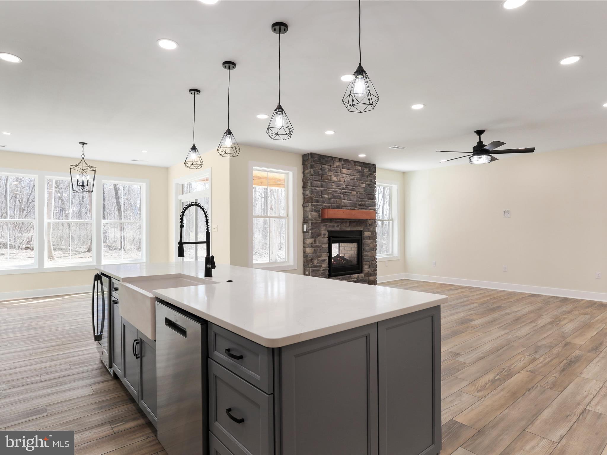 CROSSINGS ON THE POTOMAC - Residential