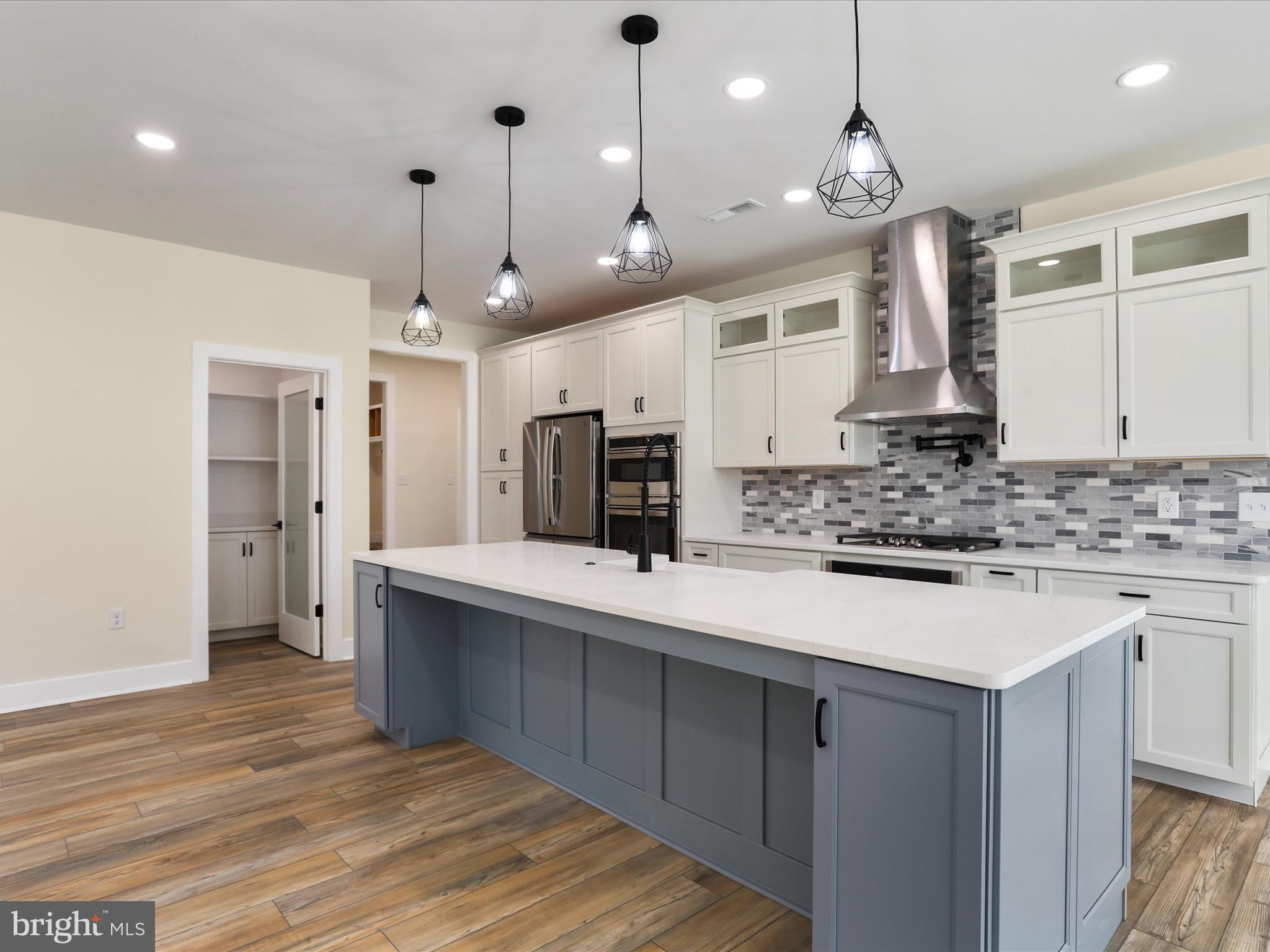 CROSSINGS ON THE POTOMAC - Residential